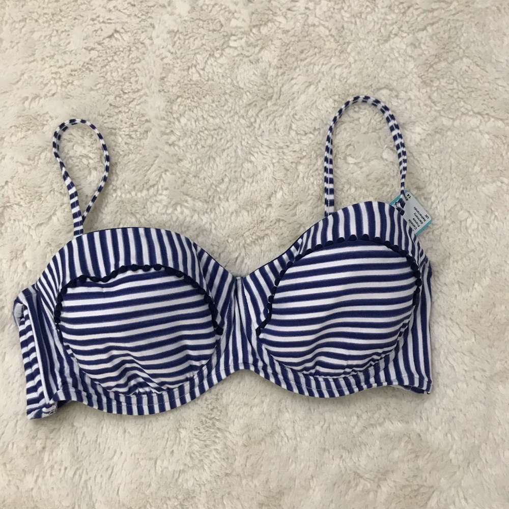 Woman’s bathing suit top